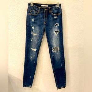 KanCan Distressed Dark wash Blue Jeans